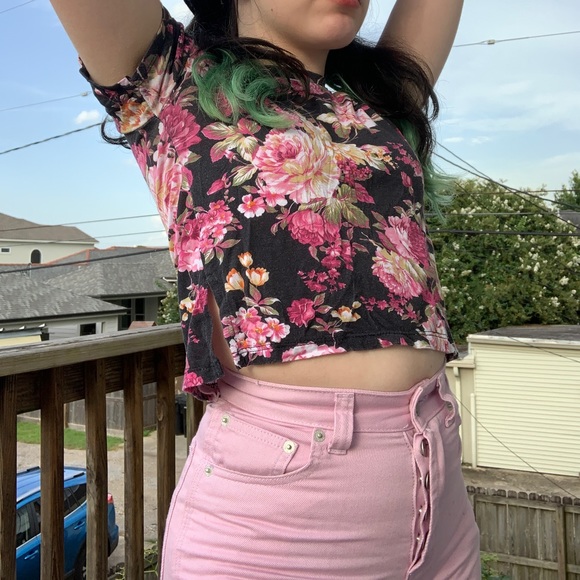 American Eagle Floral Crop Top - Picture 5 of 6